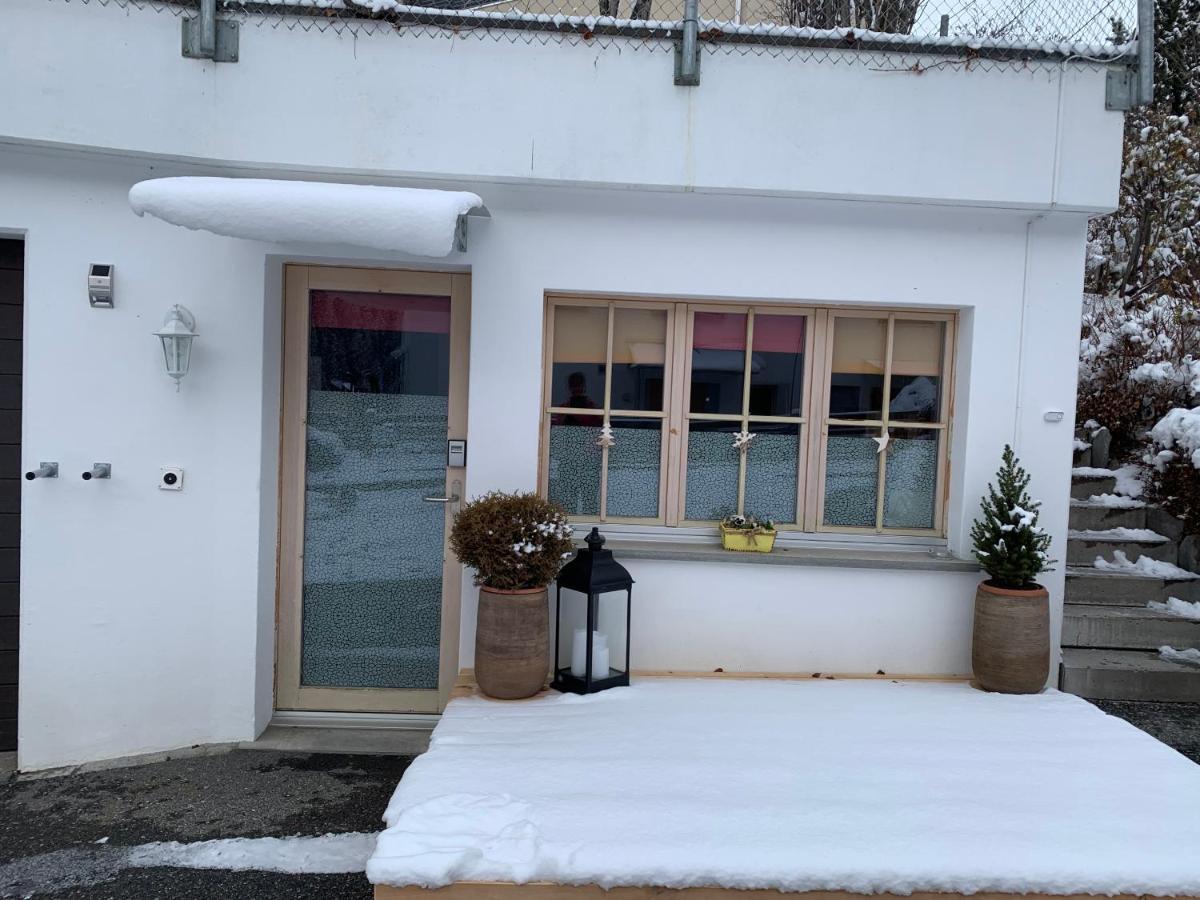 Chasa Bazzi Appartement Scuol Buitenkant foto