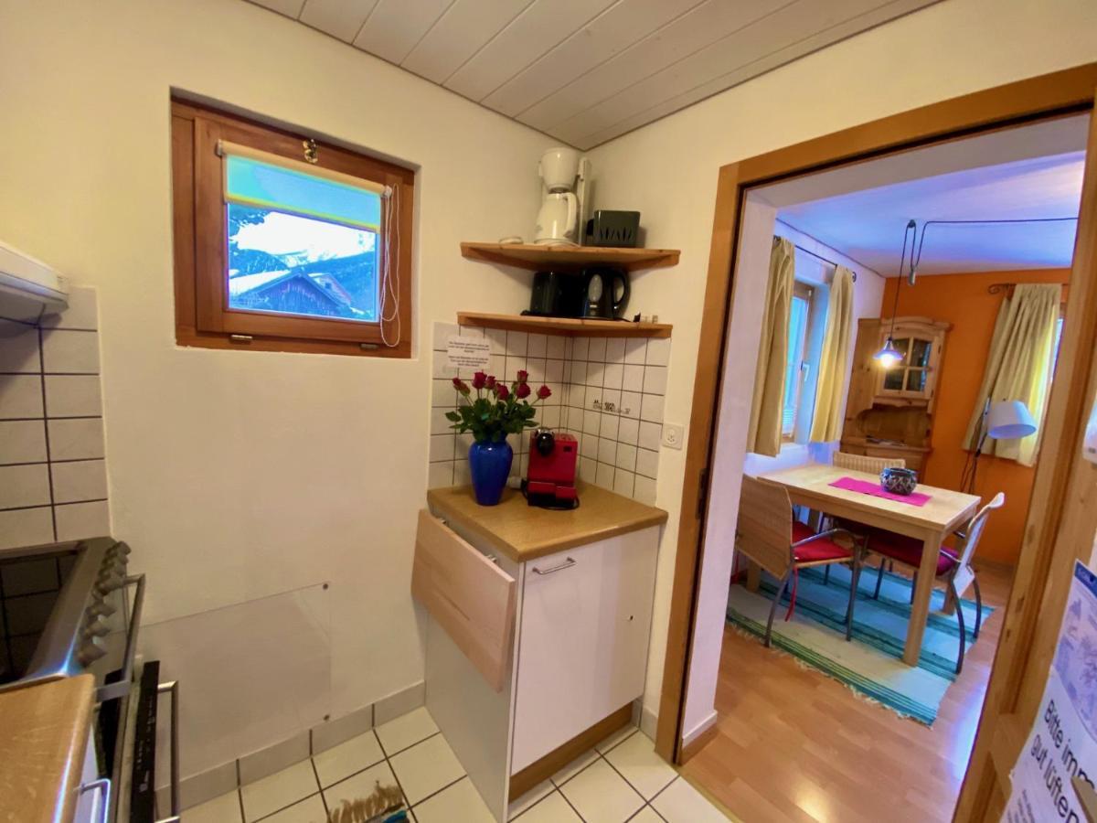Chasa Bazzi Appartement Scuol Buitenkant foto